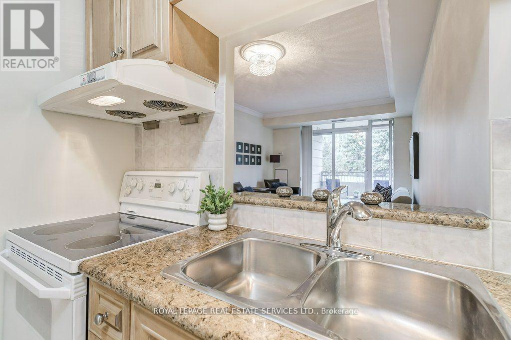 












209 - 10 OLD YORK MILLS ROAD

,
Toronto,




Ontario
M2P2G9

