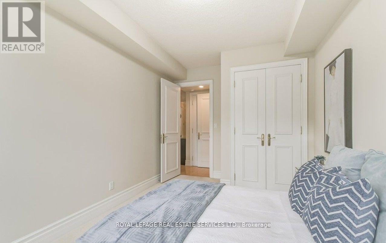 












209 - 10 OLD YORK MILLS ROAD

,
Toronto,




Ontario
M2P2G9


