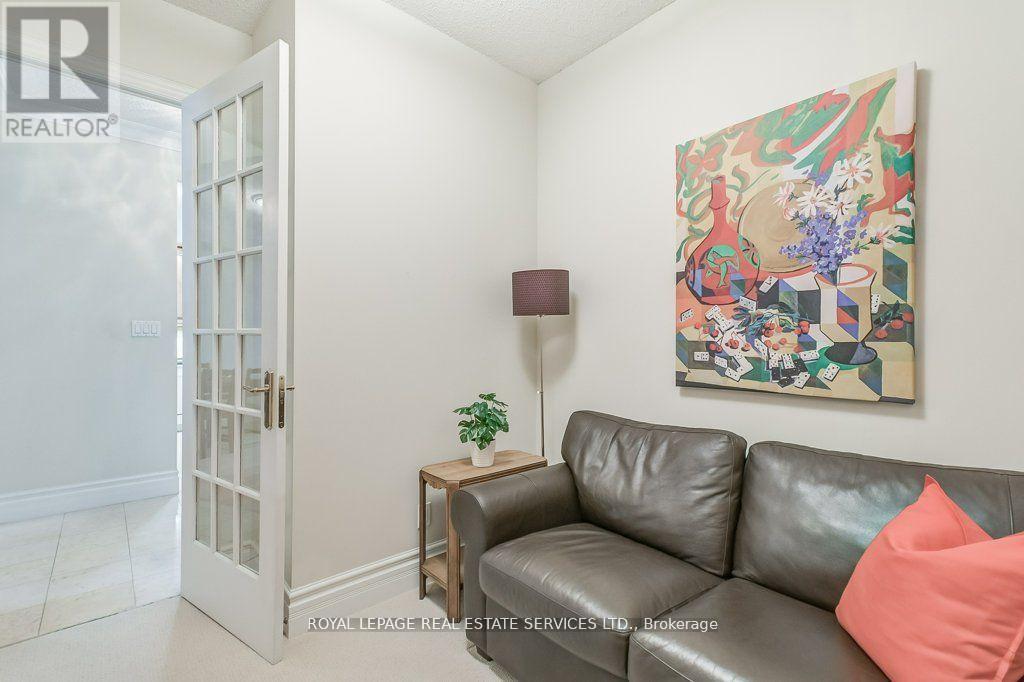












209 - 10 OLD YORK MILLS ROAD

,
Toronto,




Ontario
M2P2G9

