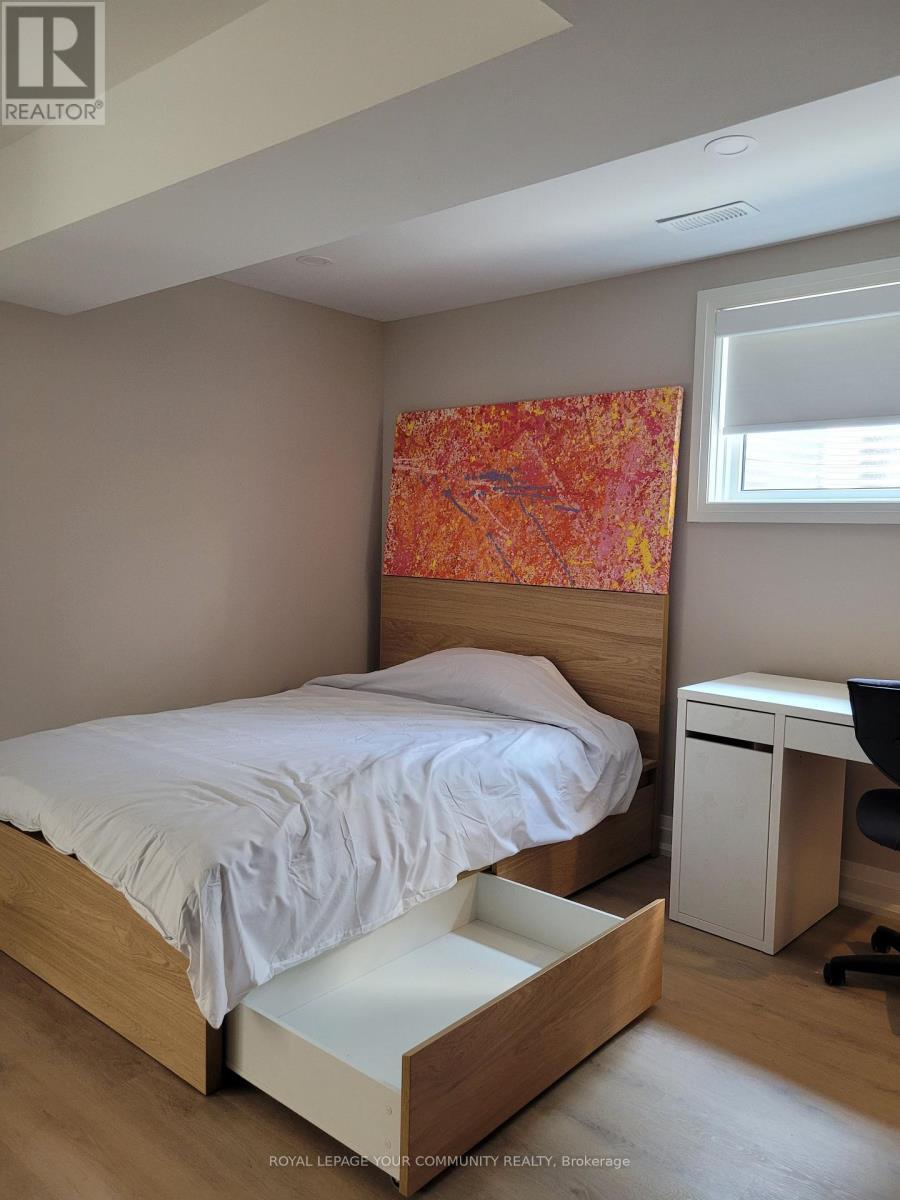












3093 SIR JOHNS HOMESTEAD

,
Mississauga,




Ontario
L5L2N5

