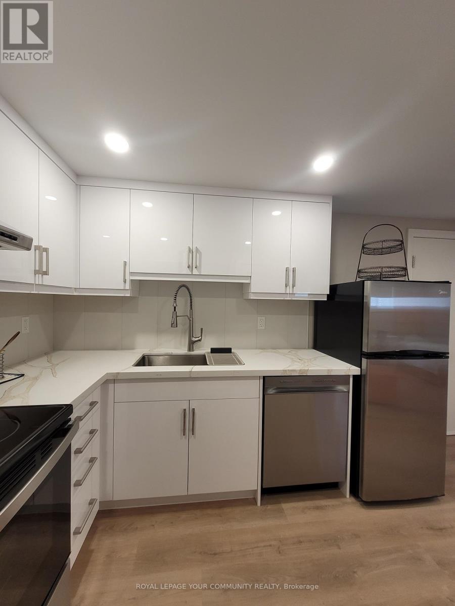 












3093 SIR JOHNS HOMESTEAD

,
Mississauga,




Ontario
L5L2N5

