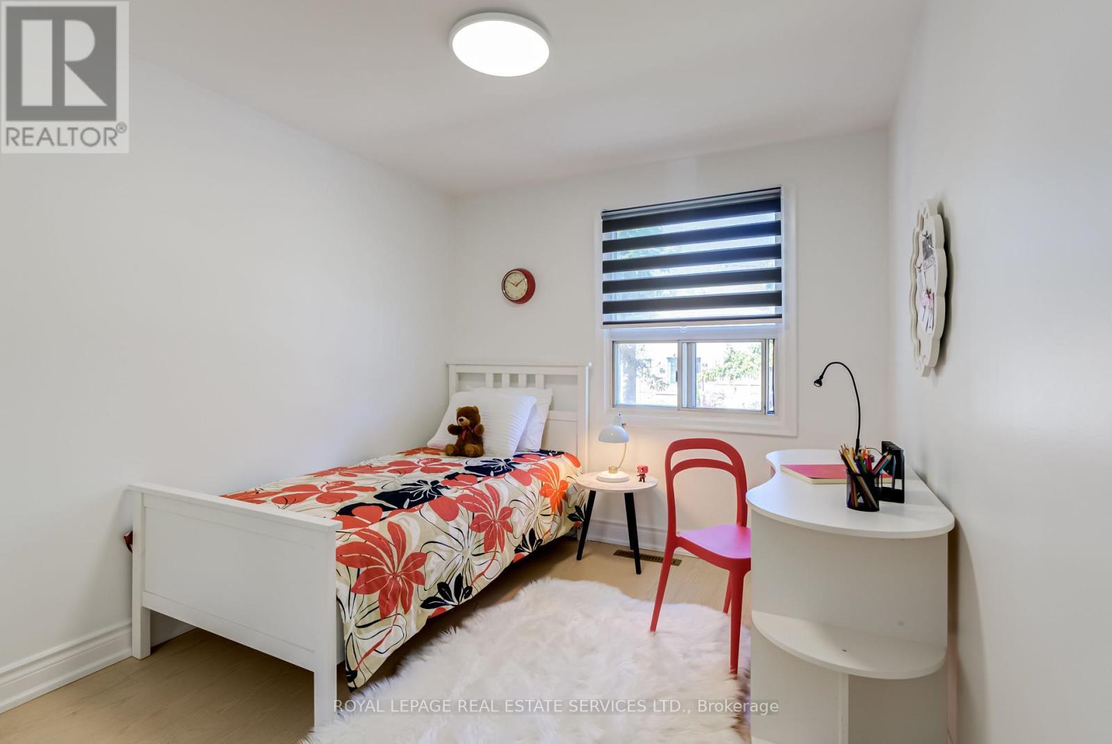 












34 SKYLARK ROAD

,
Toronto,




Ontario
M6S4M4


