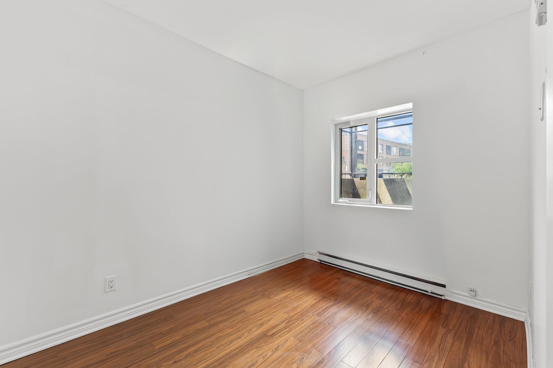 









1960


Rue Wellington

, 4,
Montréal (Le Sud-Ouest),




QC
H3K0A1


