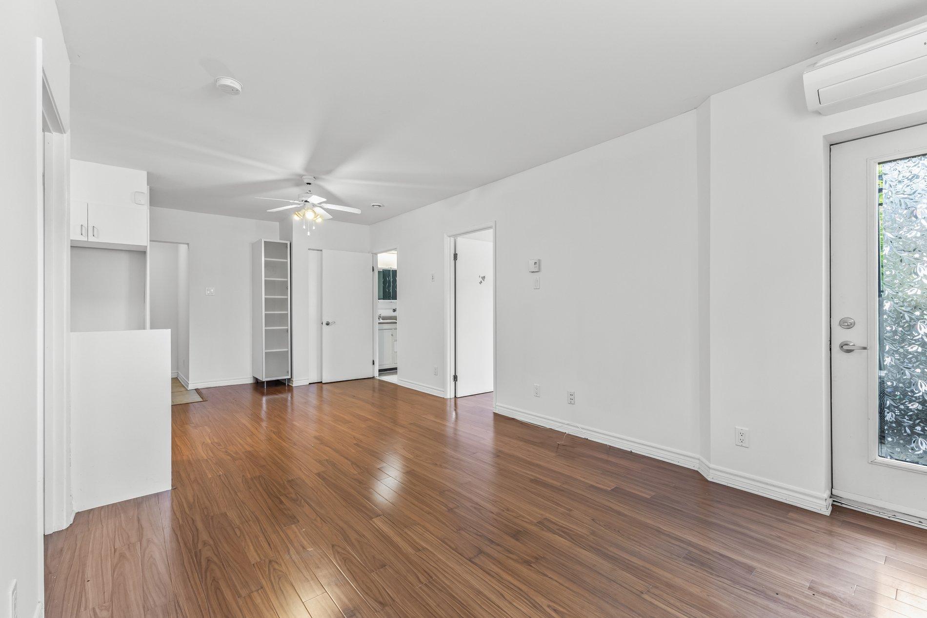 









1960


Rue Wellington

, 4,
Montréal (Le Sud-Ouest),




QC
H3K0A1

