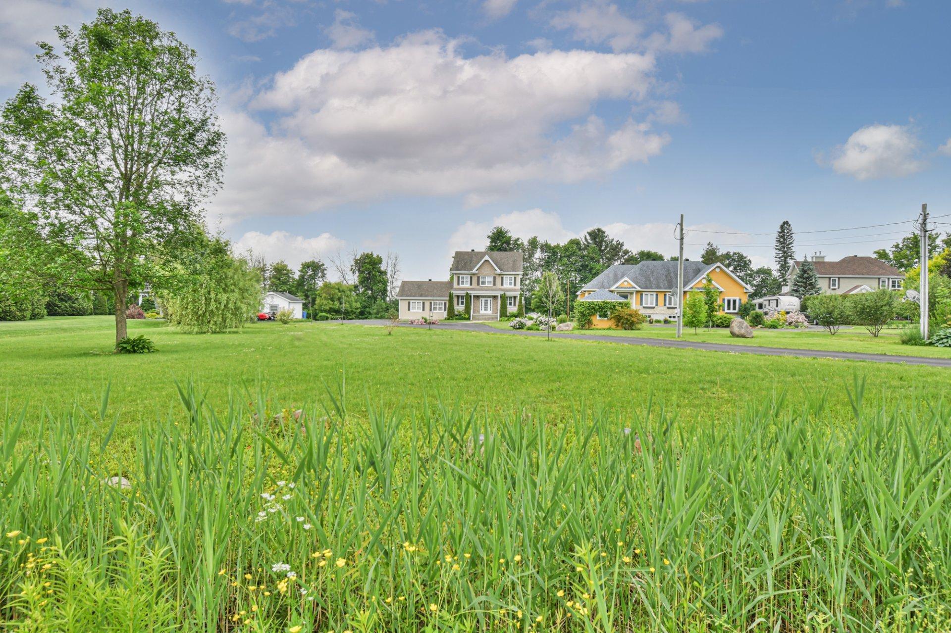 









8


Rue de Ste-Croix

,
Saint-André-d'Argenteuil,




QC
J0V1X0

