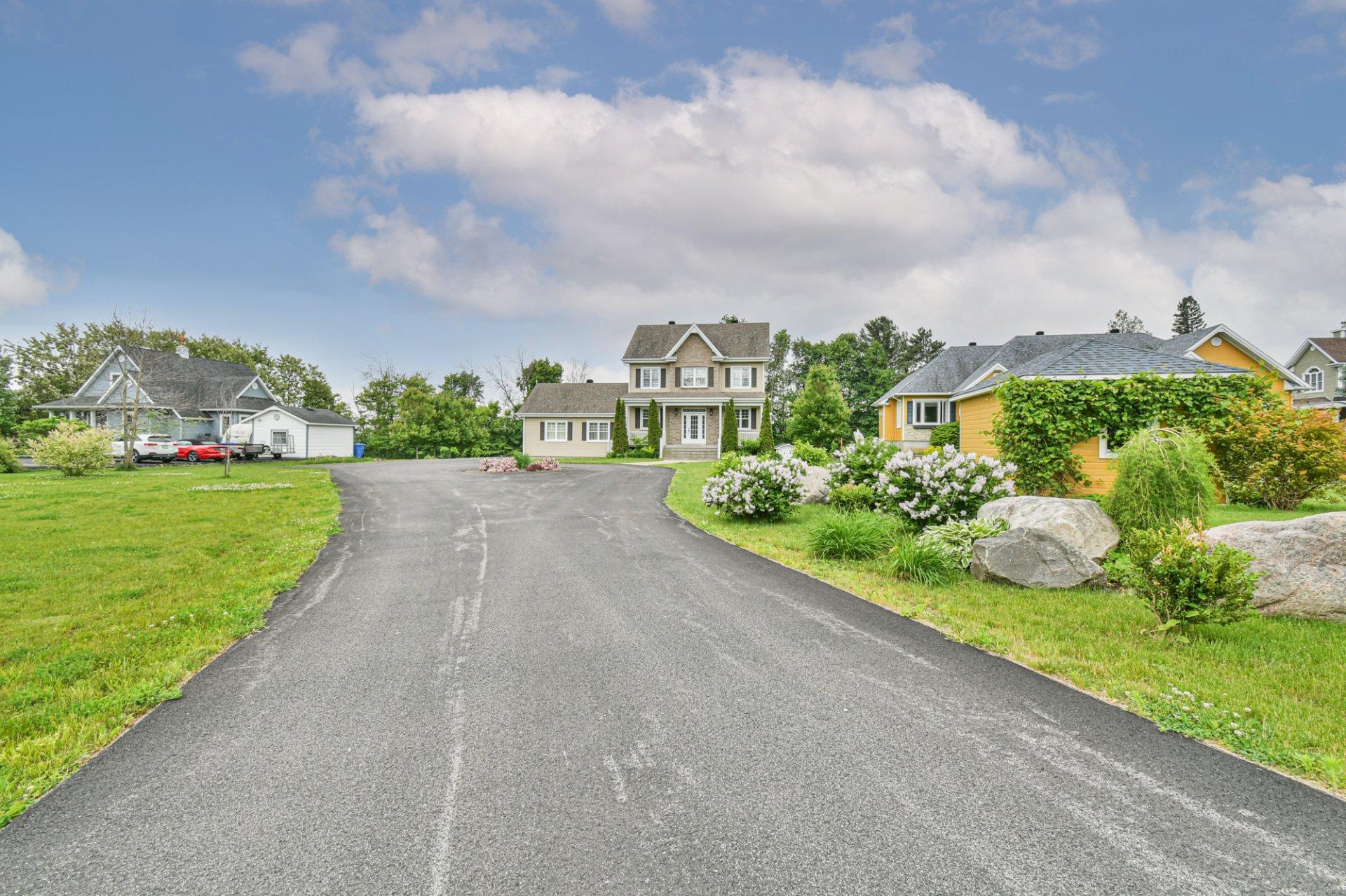 









8


Rue de Ste-Croix

,
Saint-André-d'Argenteuil,




QC
J0V1X0

