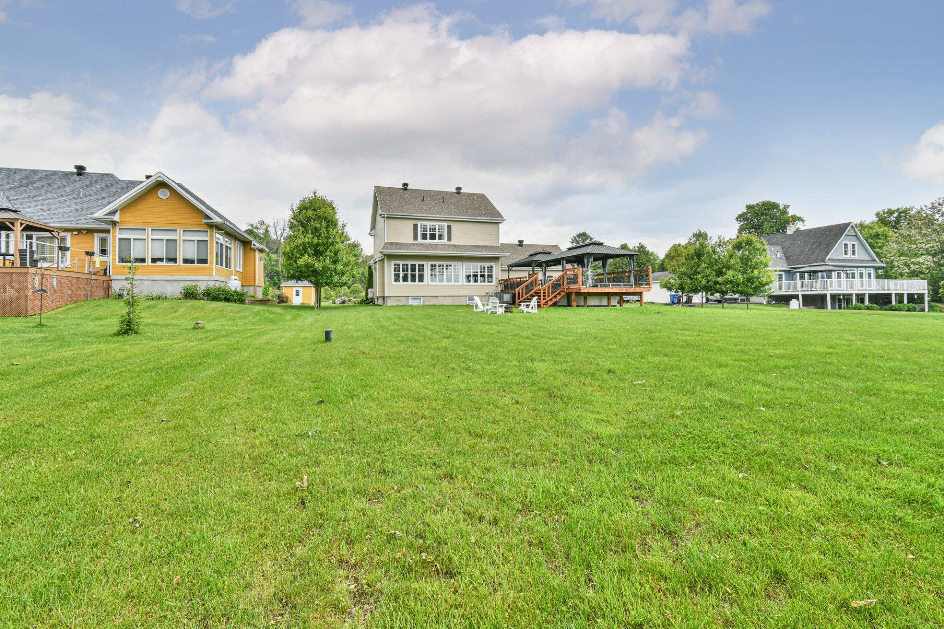 









8


Rue de Ste-Croix

,
Saint-André-d'Argenteuil,




QC
J0V1X0

