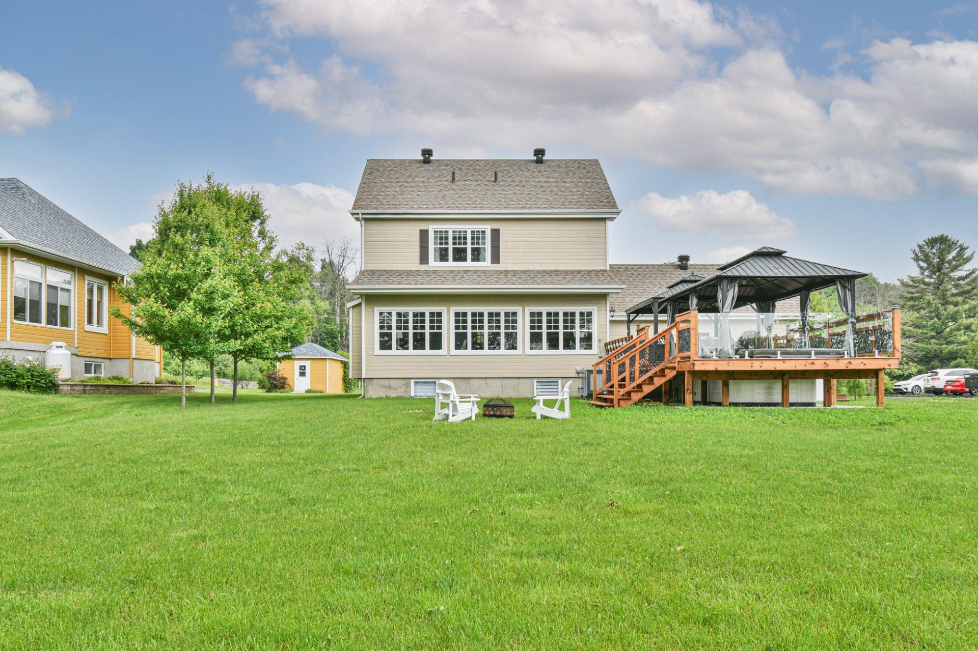 









8


Rue de Ste-Croix

,
Saint-André-d'Argenteuil,




QC
J0V1X0

