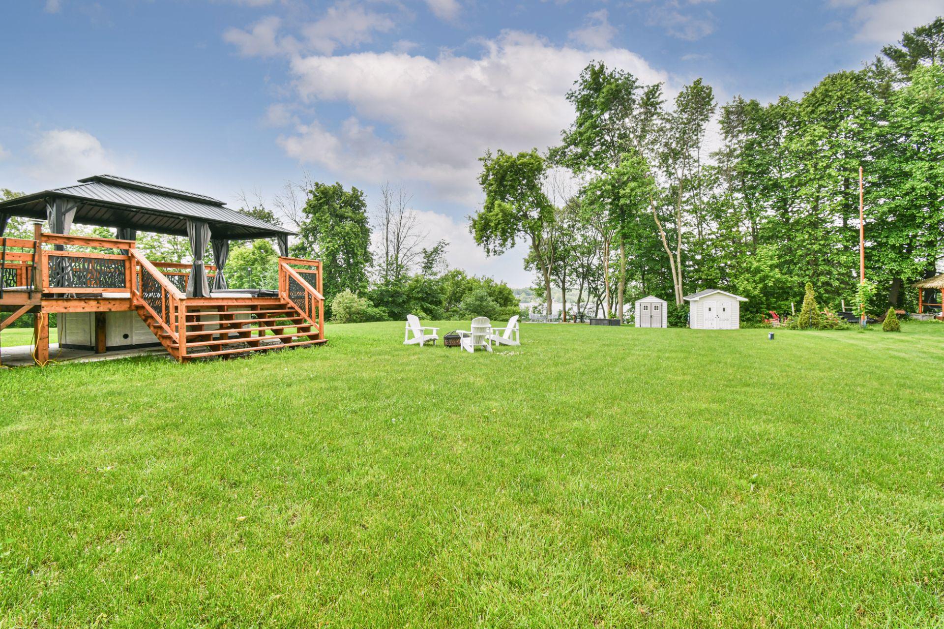









8


Rue de Ste-Croix

,
Saint-André-d'Argenteuil,




QC
J0V1X0

