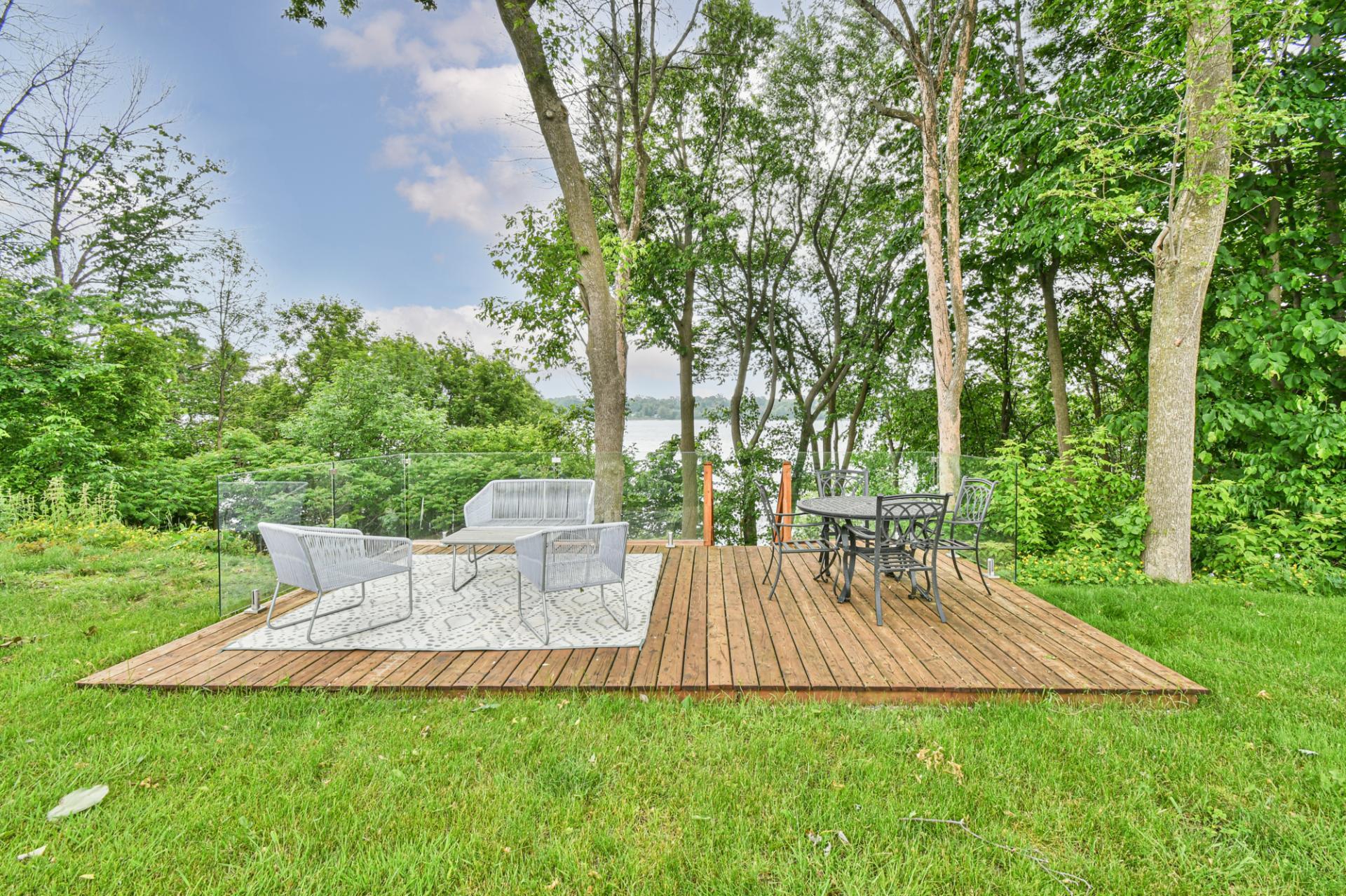 









8


Rue de Ste-Croix

,
Saint-André-d'Argenteuil,




QC
J0V1X0

