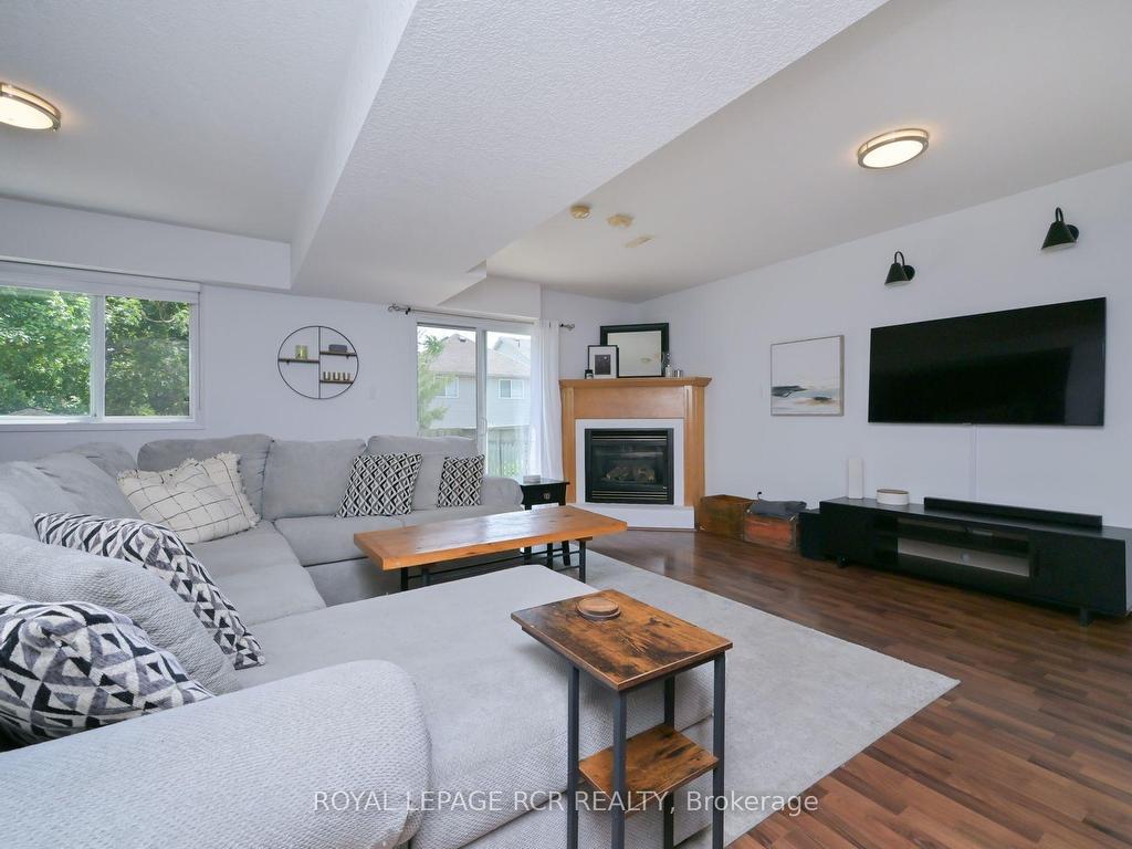 









16


Hunter

Road,
Orangeville,




ON
L9W 5G1

