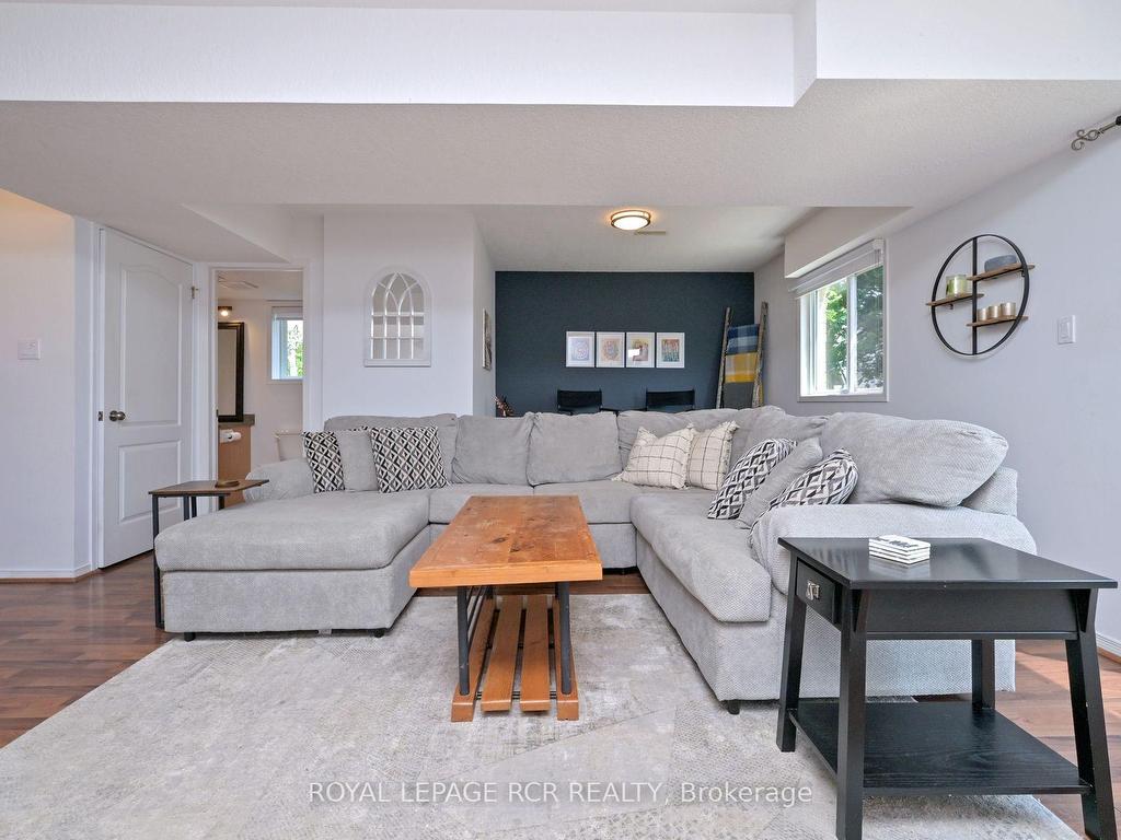 









16


Hunter

Road,
Orangeville,




ON
L9W 5G1


