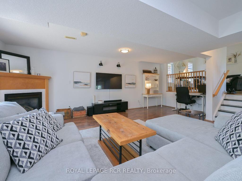 









16


Hunter

Road,
Orangeville,




ON
L9W 5G1

