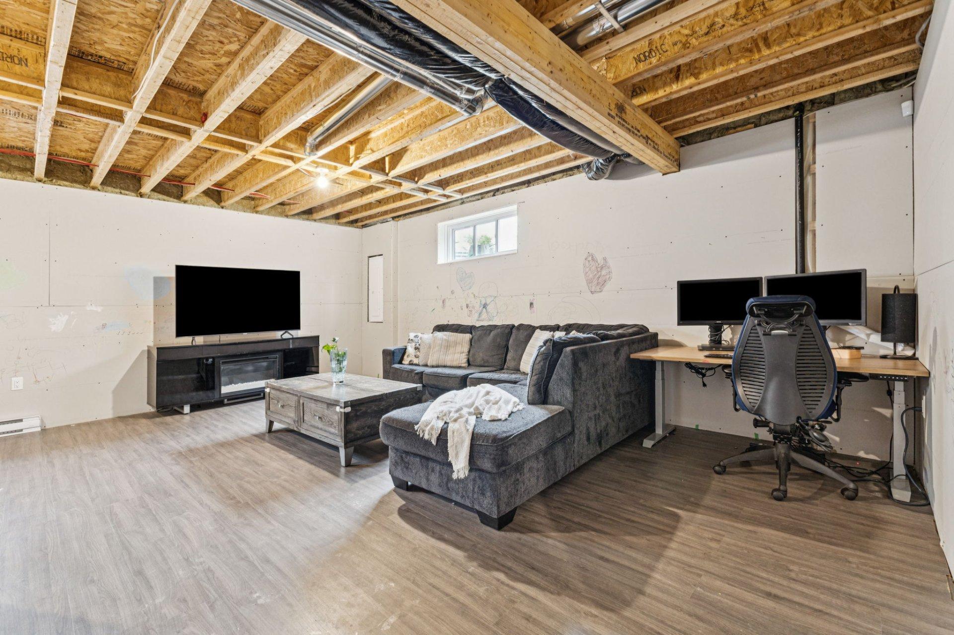 









354


Rue des Hauts-Bois

,
Gatineau (Masson-Angers),




QC
J8M0C9

