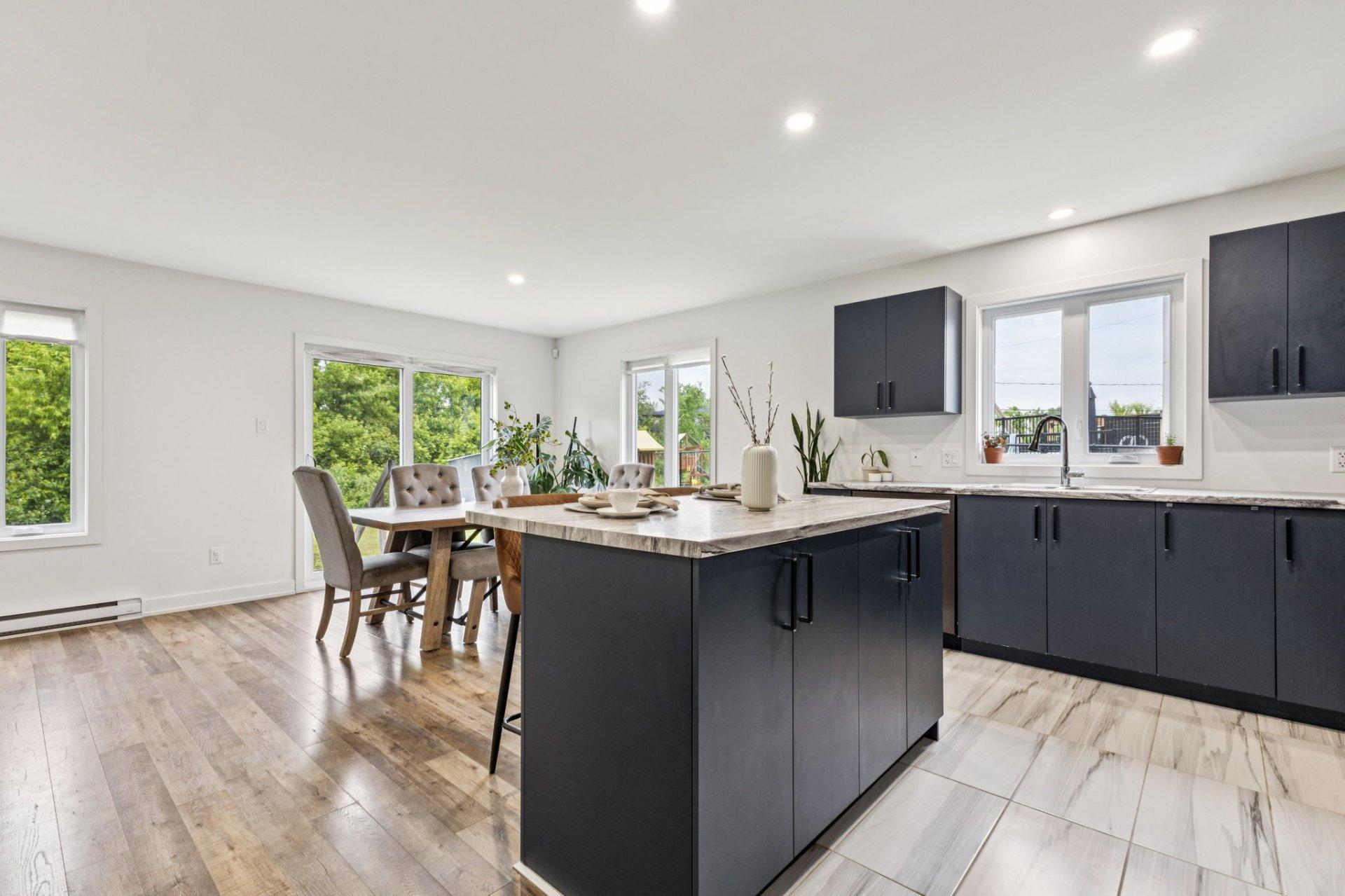 









354


Rue des Hauts-Bois

,
Gatineau (Masson-Angers),




QC
J8M0C9

