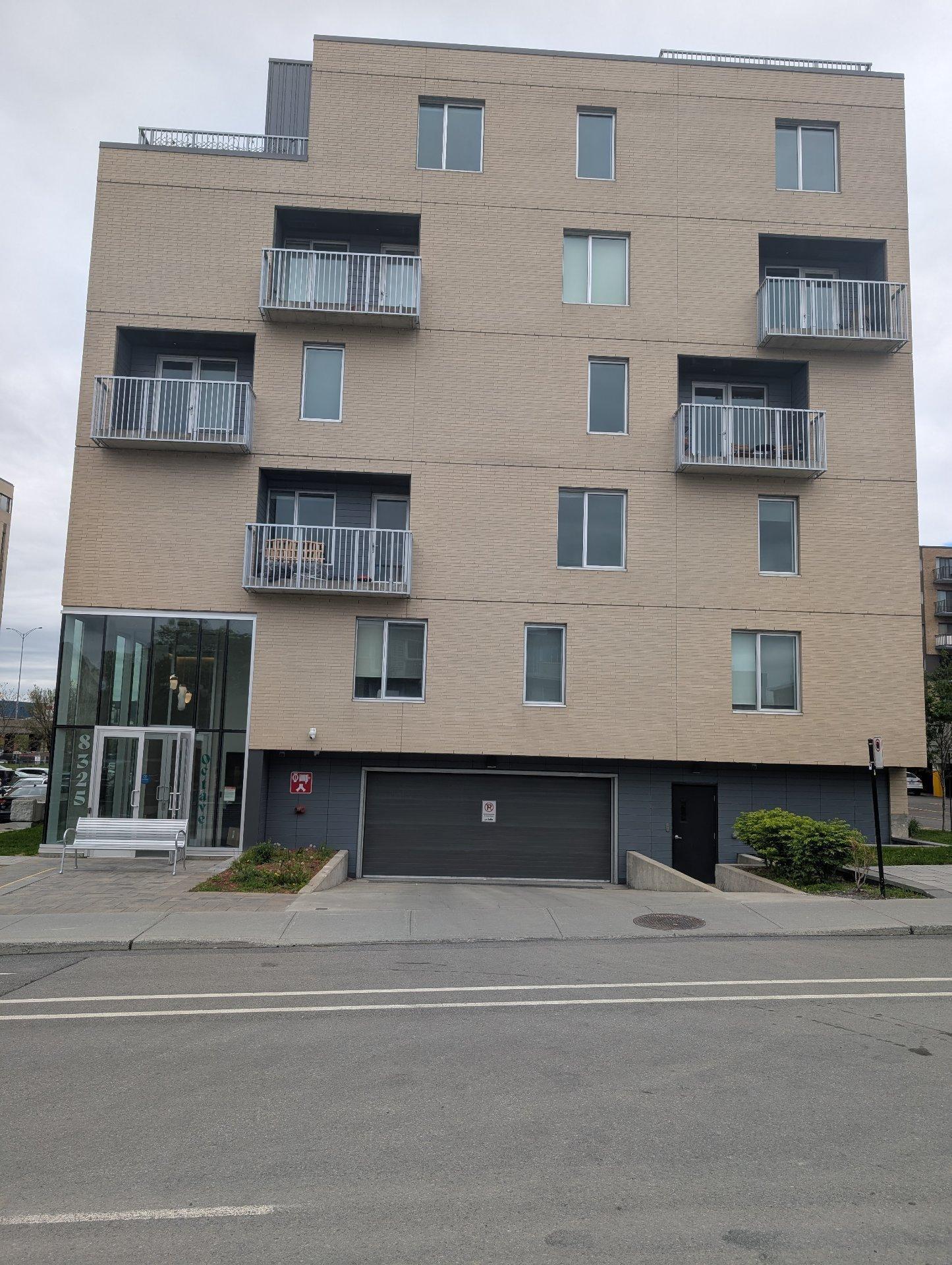 









8325


Av. Christophe-Colomb

, 210,
Montréal (Villeray/Saint-Michel/Parc-Extension),




QC
H2P0C3

