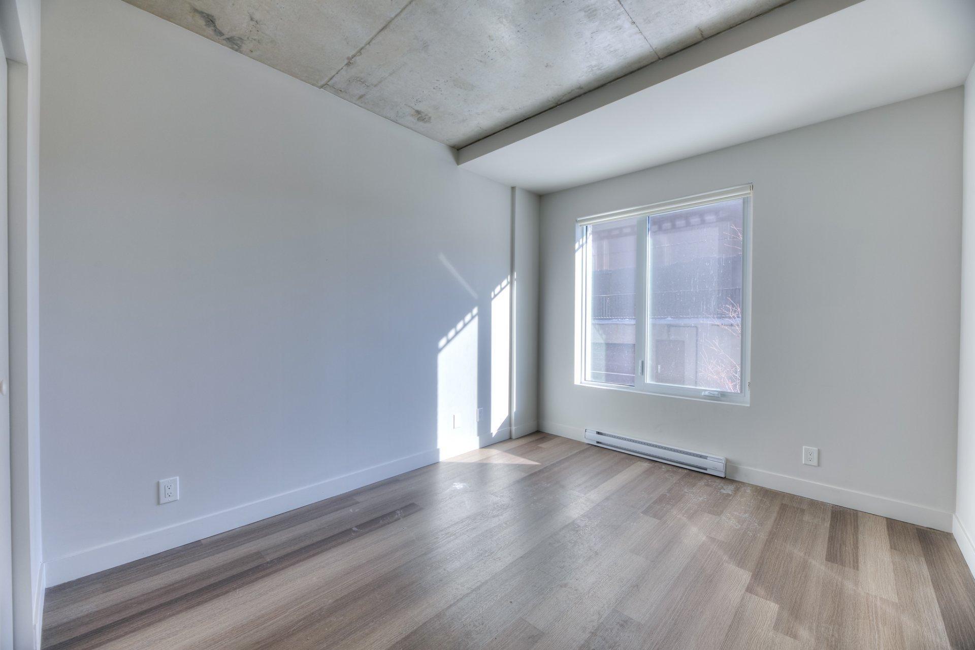 









8325


Av. Christophe-Colomb

, 210,
Montréal (Villeray/Saint-Michel/Parc-Extension),




QC
H2P0C3

