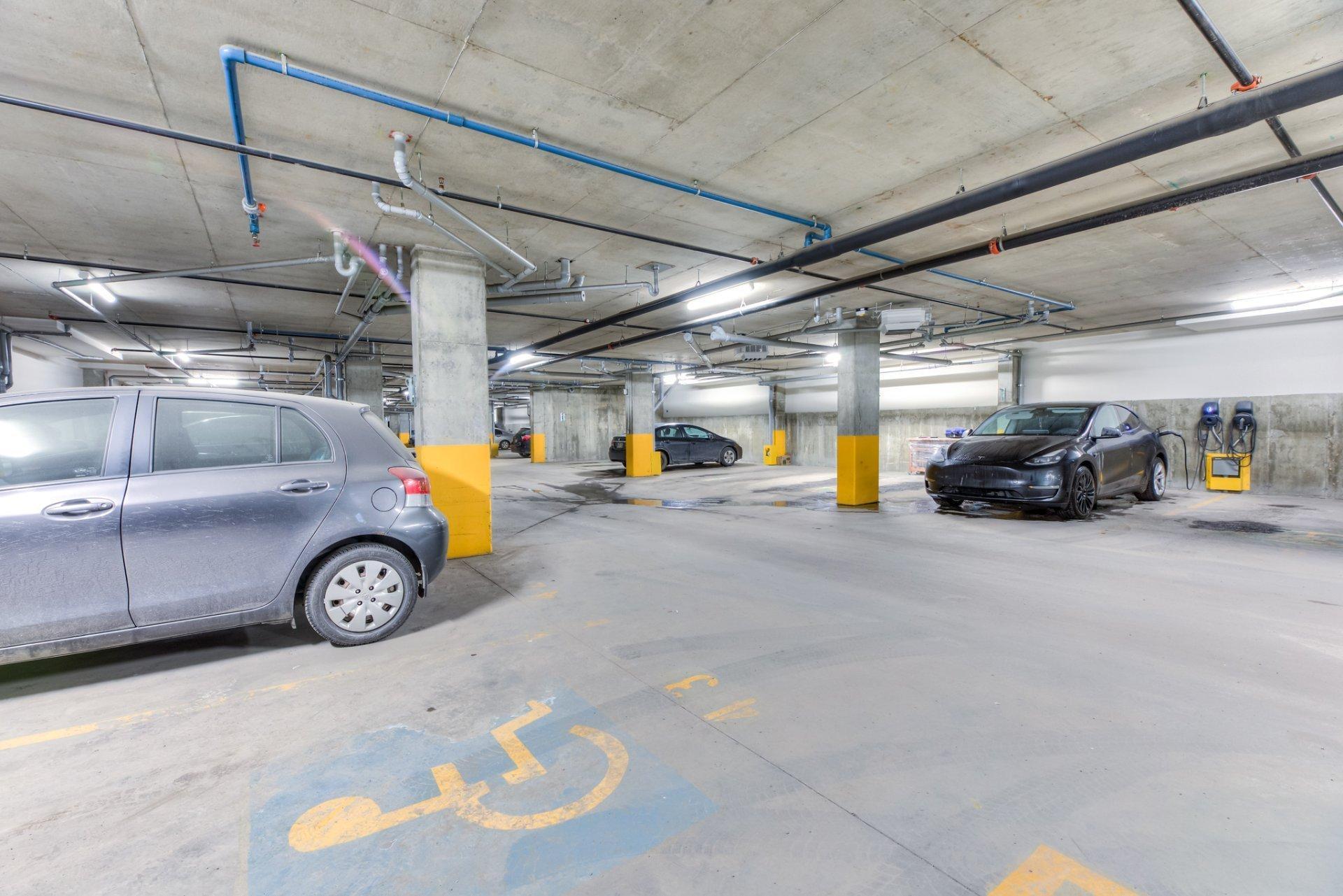 









8325


Av. Christophe-Colomb

, 210,
Montréal (Villeray/Saint-Michel/Parc-Extension),




QC
H2P0C3

