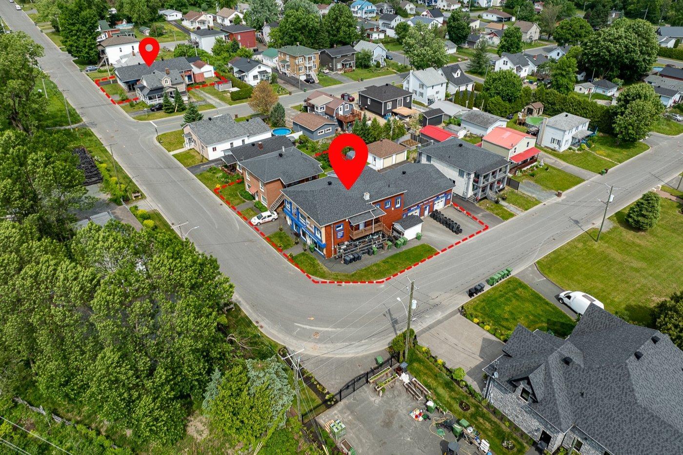 









174


Rue Manville O.

,
Val-des-Sources,




QC
J1T1G9

