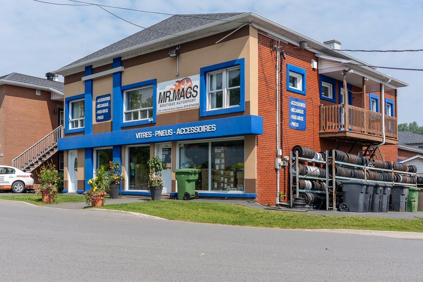 









174


Rue Manville O.

,
Val-des-Sources,




QC
J1T1G9

