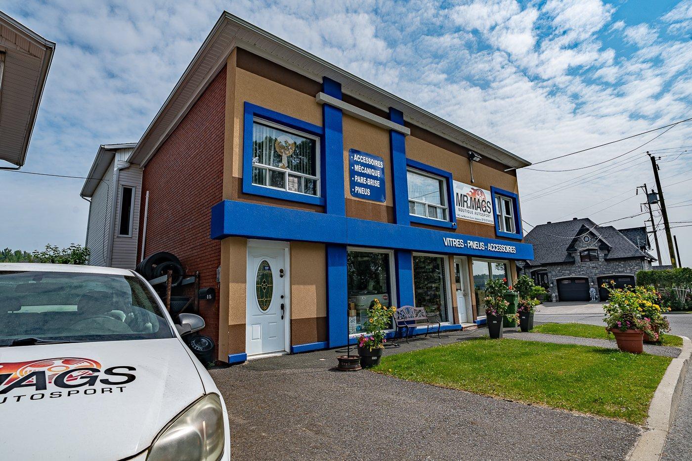









174


Rue Manville O.

,
Val-des-Sources,




QC
J1T1G9

