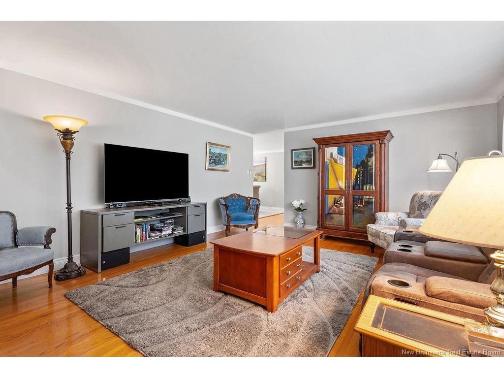 









555


Stout

CRT,
Bathurst,




NB
E2A 2P4

