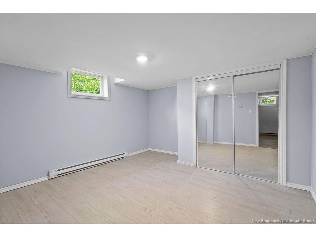 









555


Stout

CRT,
Bathurst,




NB
E2A 2P4

