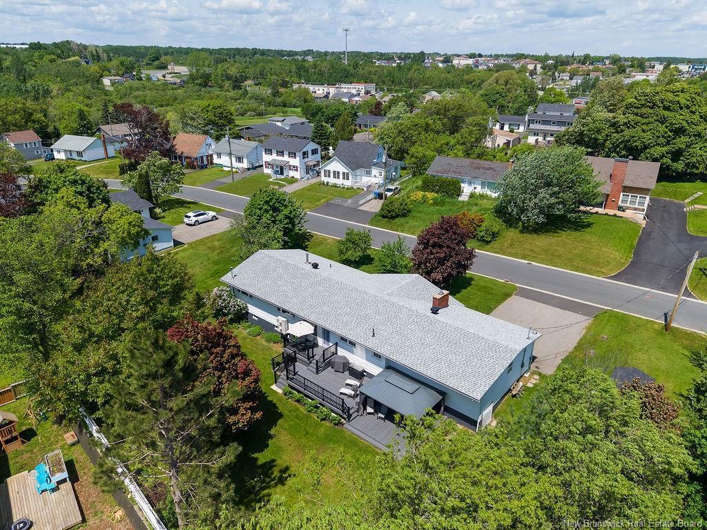 









555


Stout

CRT,
Bathurst,




NB
E2A 2P4

