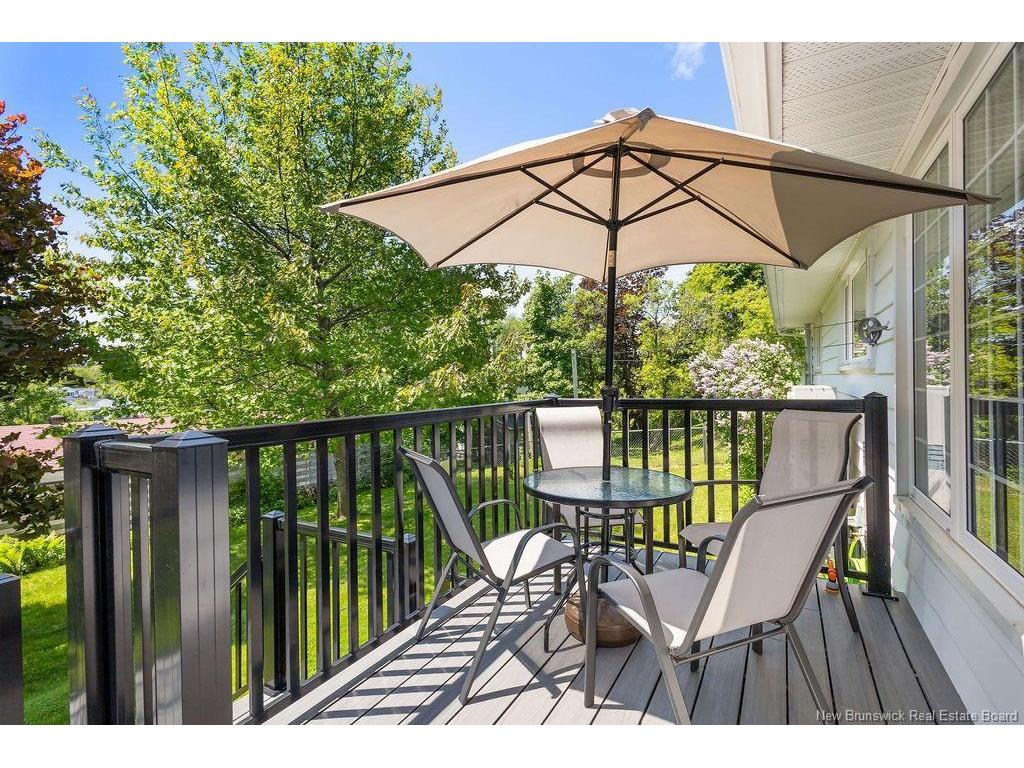 









555


Stout

CRT,
Bathurst,




NB
E2A 2P4

