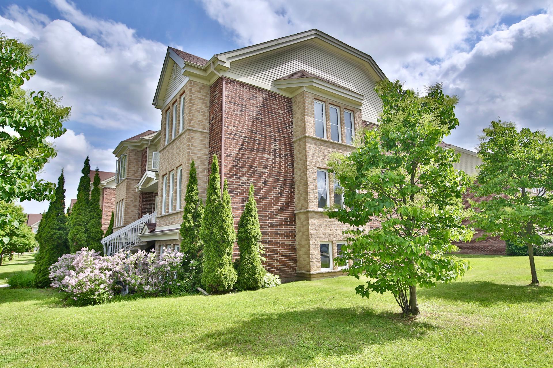 









1872


Rue Joyal

,
Longueuil (Le Vieux-Longueuil),




QC
J4N0C2

