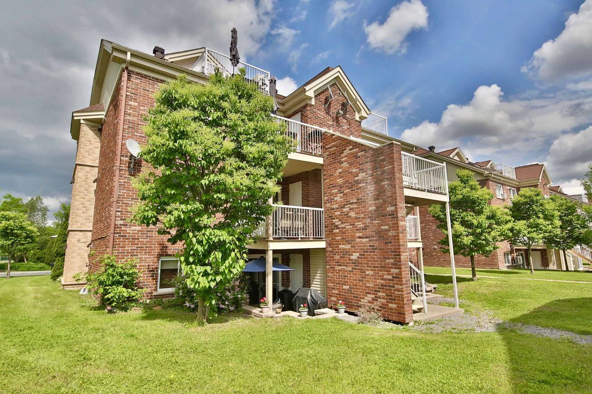 









1872


Rue Joyal

,
Longueuil (Le Vieux-Longueuil),




QC
J4N0C2

