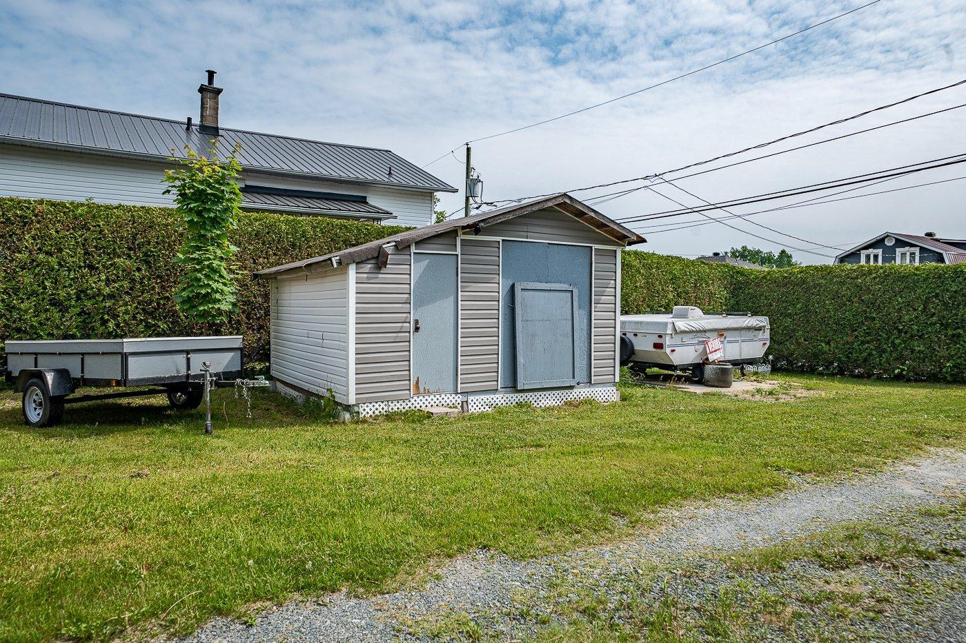 









148

 - 150


Rue Manville O.

,
Val-des-Sources,




QC
J1T1G3

