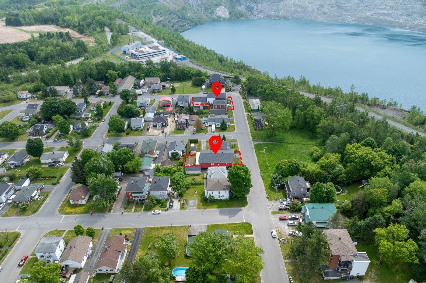 









148

 - 150


Rue Manville O.

,
Val-des-Sources,




QC
J1T1G3

