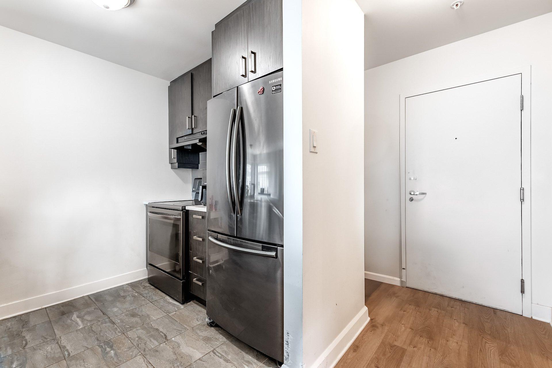 









1601


Rue Viola-Desmond

, 417,
Montréal (LaSalle),




QC
H8N0G2

