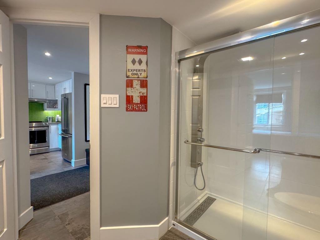 









116


Ch. de Kandahar

, 448,
Mont-Tremblant,




QC
J8E1E2

