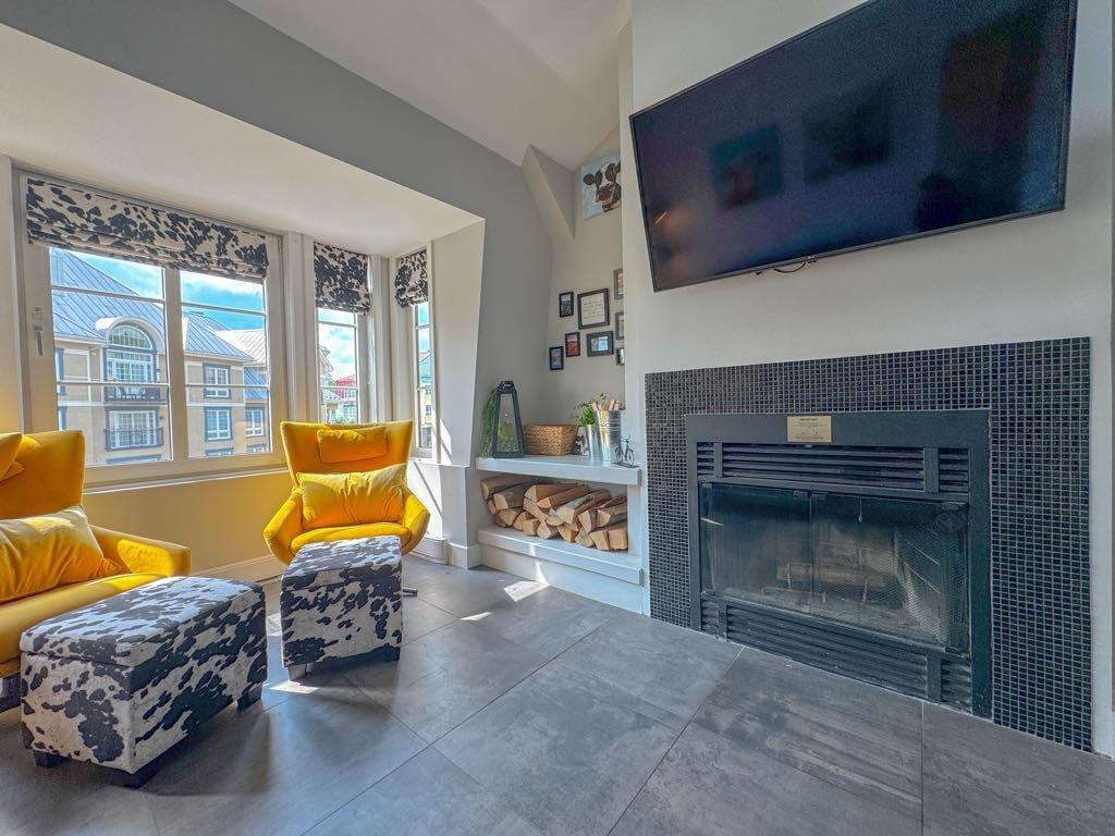 









116


Ch. de Kandahar

, 448,
Mont-Tremblant,




QC
J8E1E2

