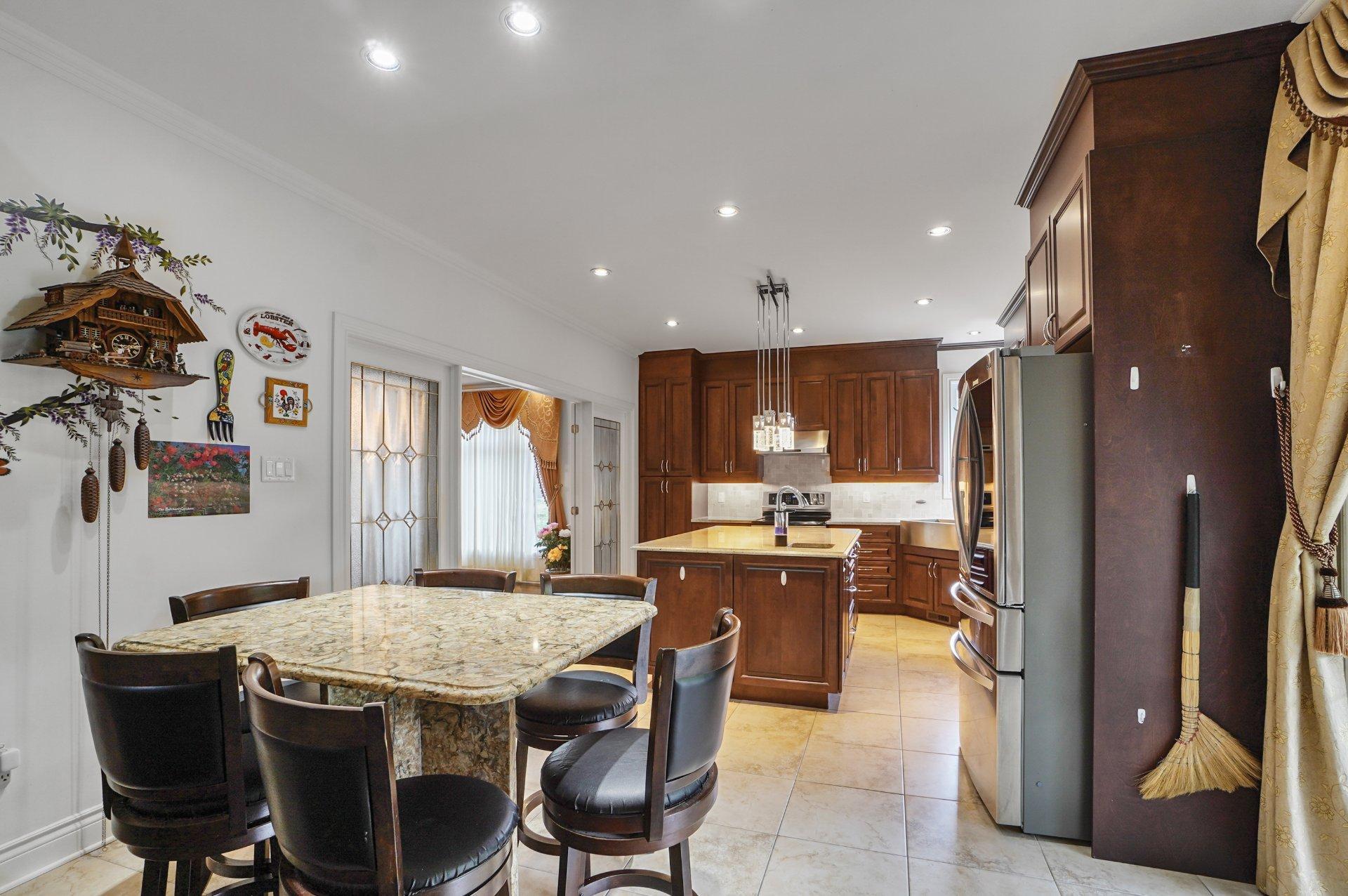 









24


3e Avenue N.

,
Montréal (Pierrefonds-Roxboro),




QC
H8Y2L9


