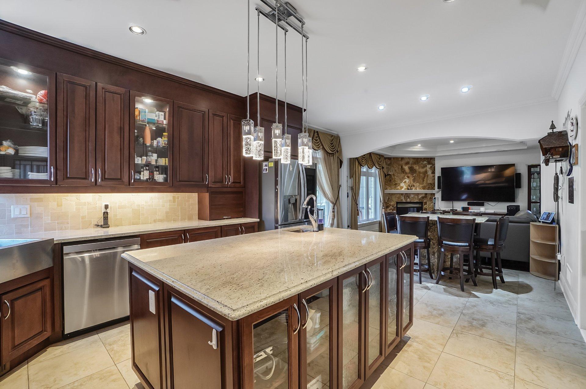 









24


3e Avenue N.

,
Montréal (Pierrefonds-Roxboro),




QC
H8Y2L9

