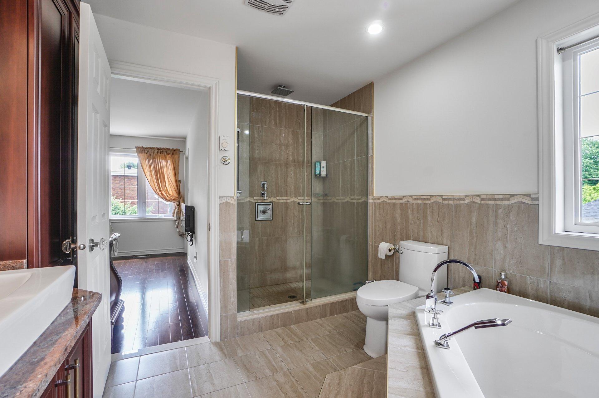 









24


3e Avenue N.

,
Montréal (Pierrefonds-Roxboro),




QC
H8Y2L9

