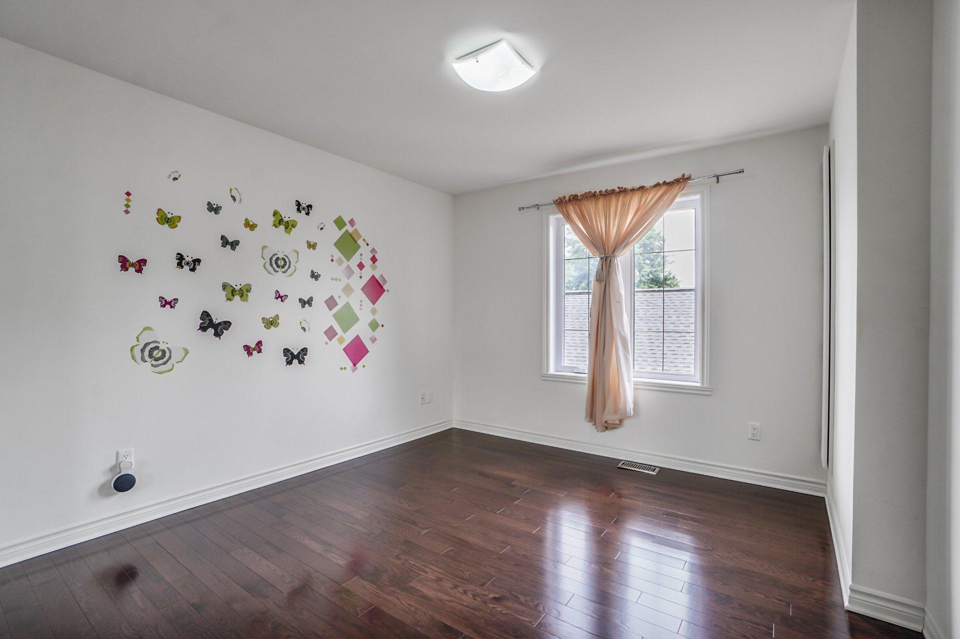









24


3e Avenue N.

,
Montréal (Pierrefonds-Roxboro),




QC
H8Y2L9

