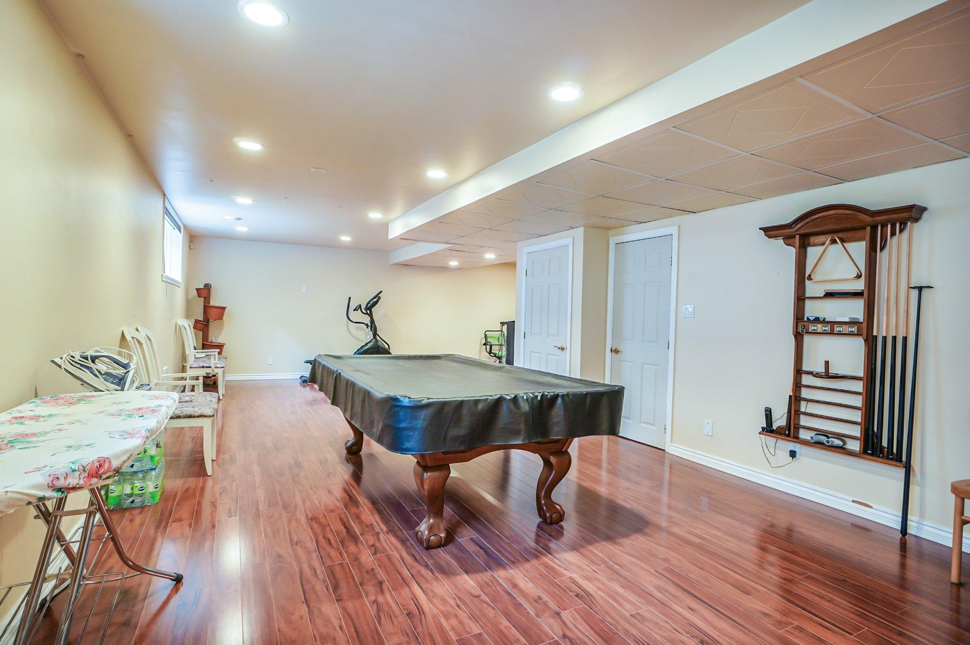 









24


3e Avenue N.

,
Montréal (Pierrefonds-Roxboro),




QC
H8Y2L9

