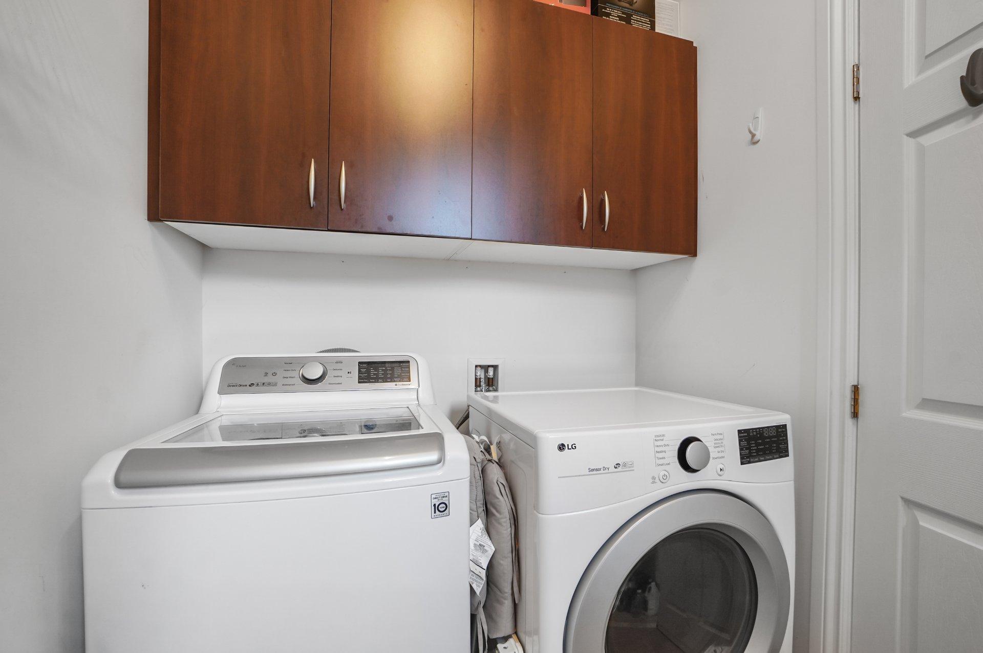 









24


3e Avenue N.

,
Montréal (Pierrefonds-Roxboro),




QC
H8Y2L9

