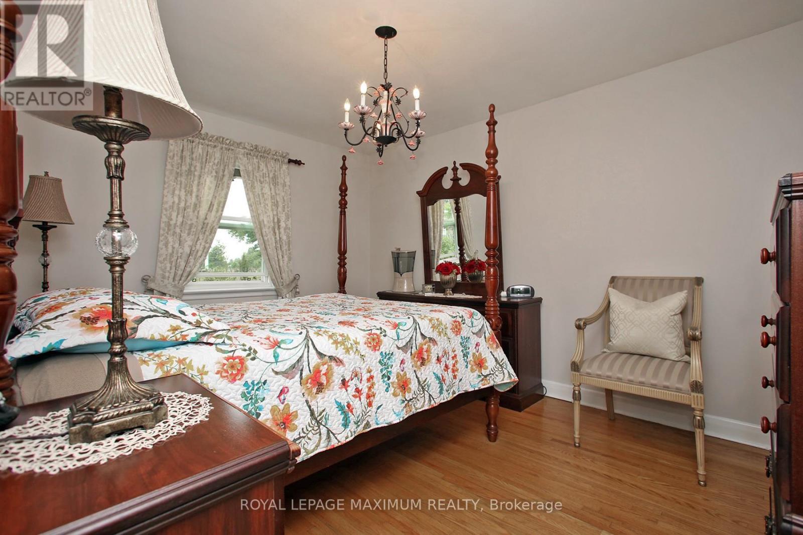 












938 KENNEDY ROAD

,
Toronto,




Ontario
M1K2G3

