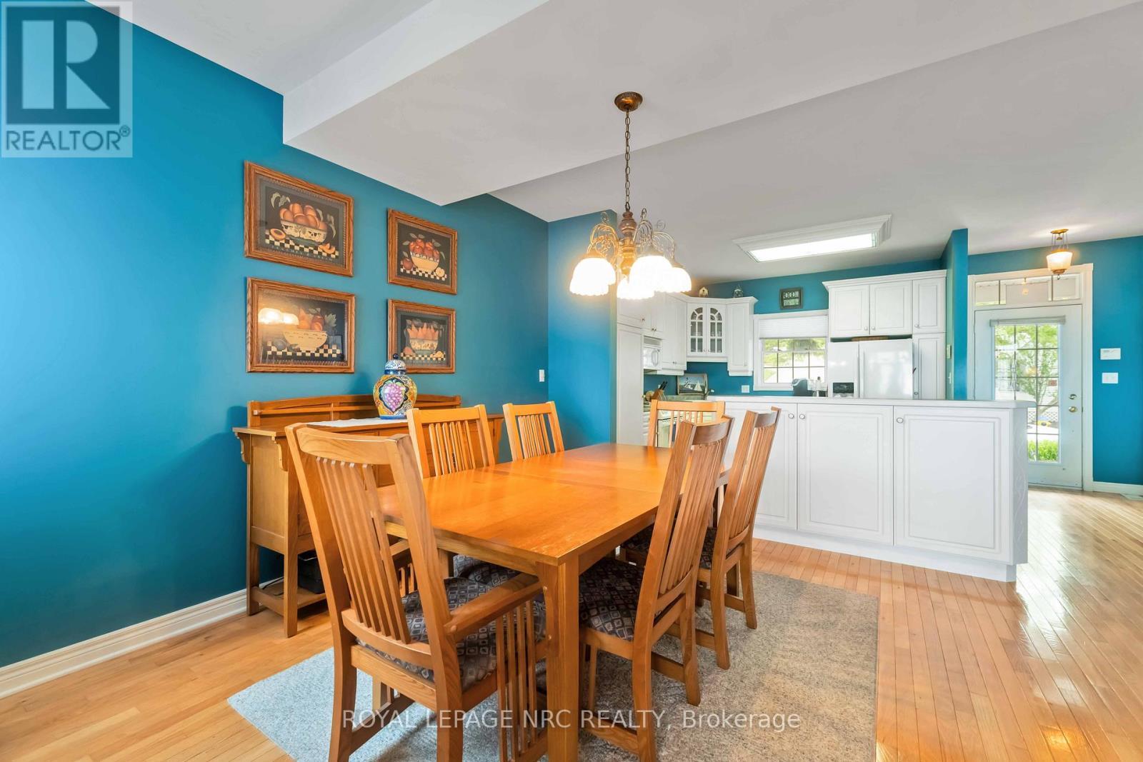 












41 PROMENADE WAY

,
Fort Erie (Crystal Beach),




Ontario
L0S1B0

