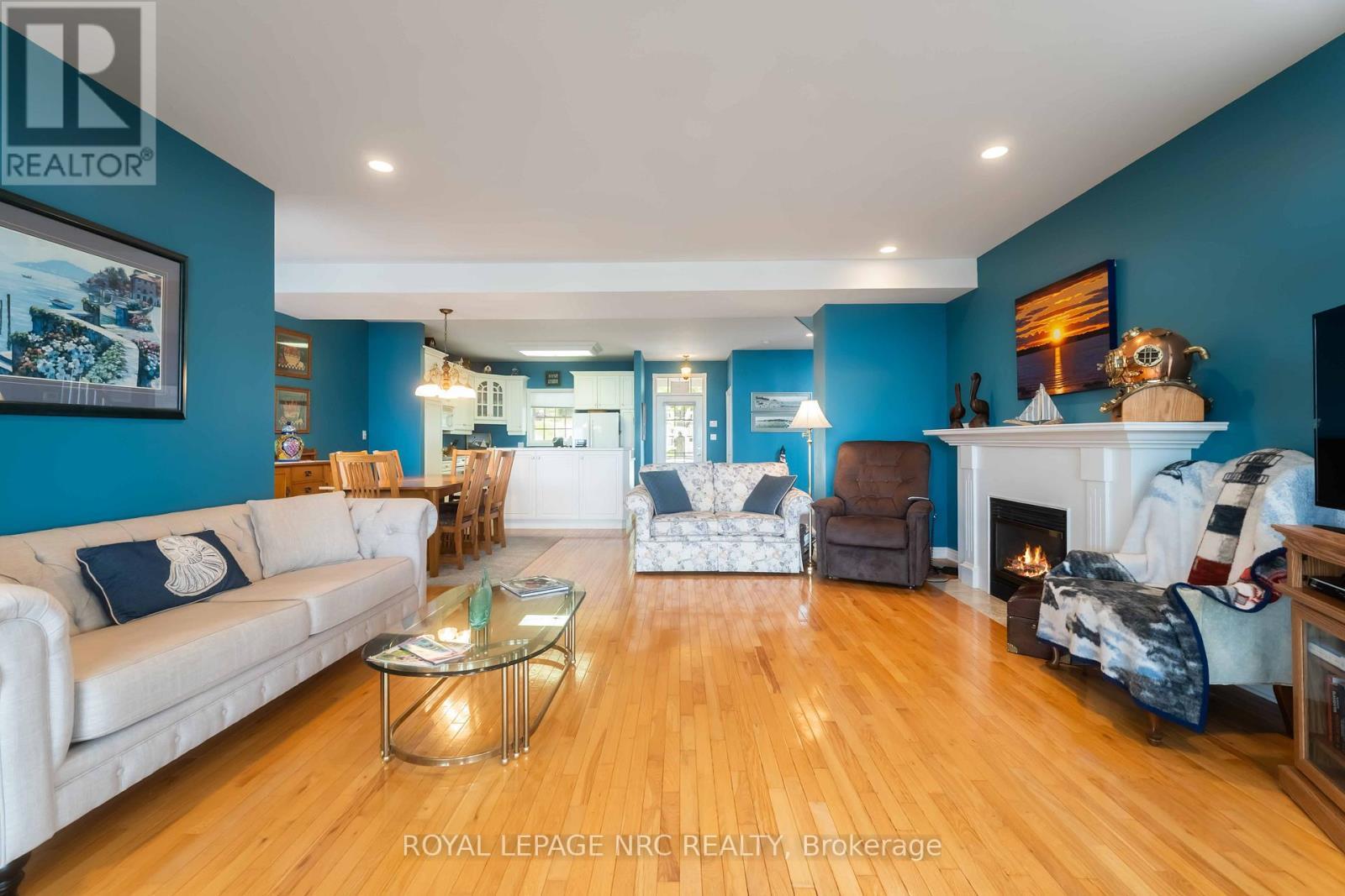 












41 PROMENADE WAY

,
Fort Erie (Crystal Beach),




Ontario
L0S1B0

