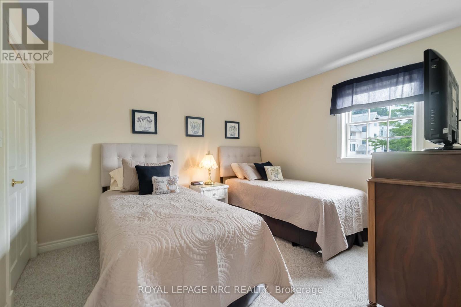 












41 PROMENADE WAY

,
Fort Erie (Crystal Beach),




Ontario
L0S1B0

