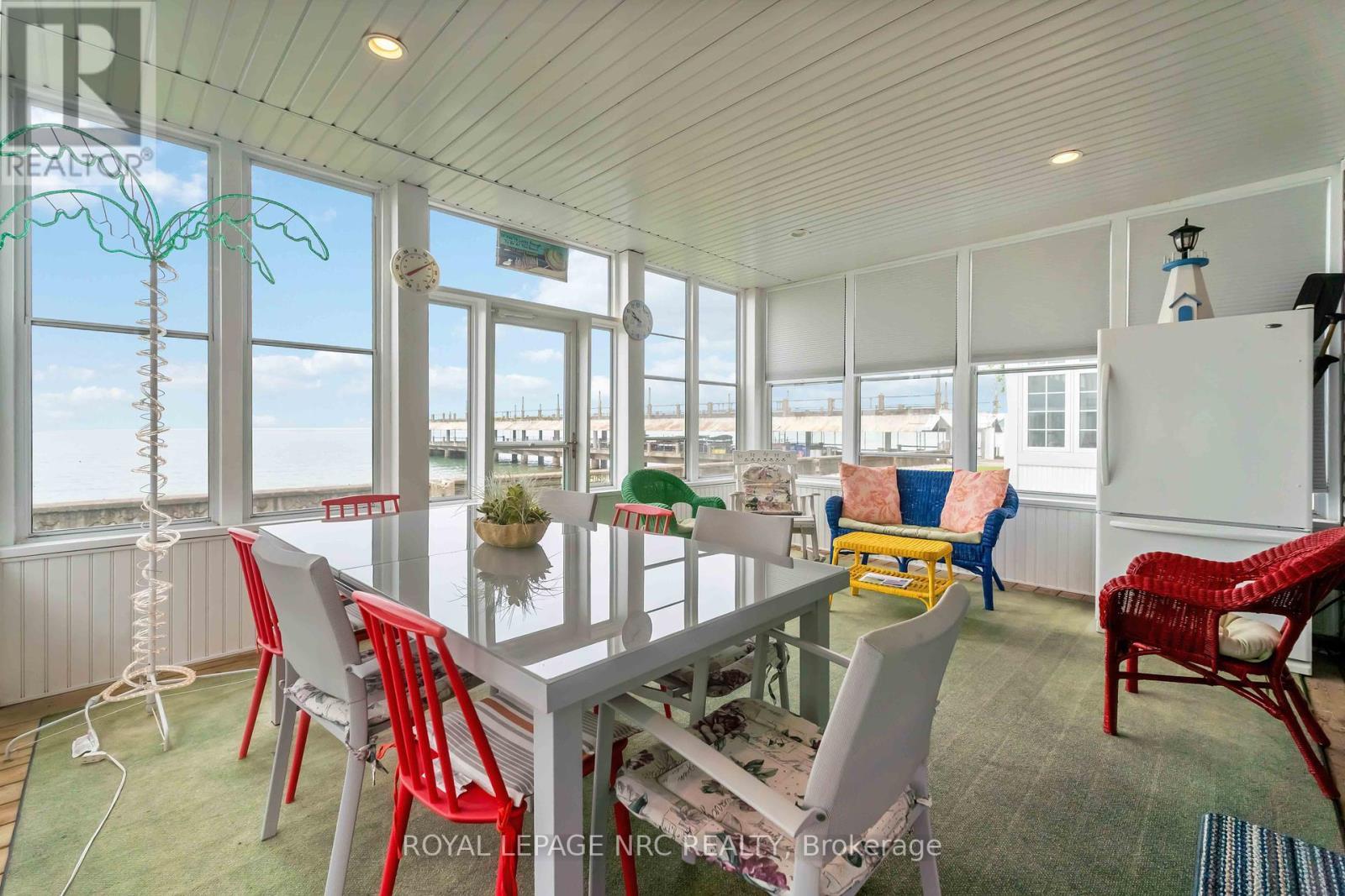 












41 PROMENADE WAY

,
Fort Erie (Crystal Beach),




Ontario
L0S1B0

