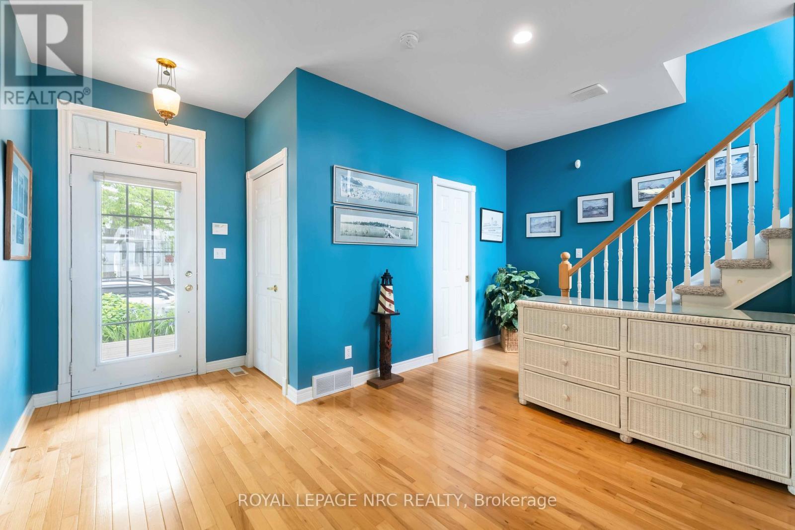 












41 PROMENADE WAY

,
Fort Erie (Crystal Beach),




Ontario
L0S1B0

