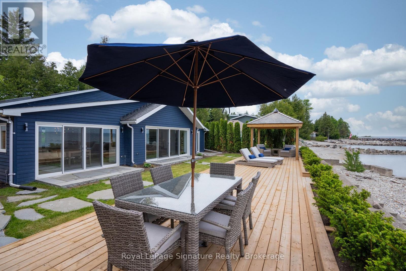 












137 BAYVIEW AVENUE

,
Blue Mountains,




Ontario
N0H1J0

