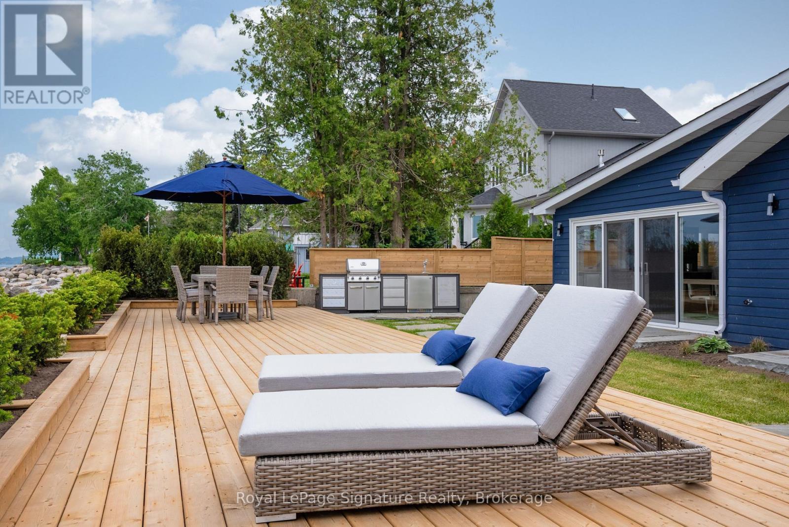 












137 BAYVIEW AVENUE

,
Blue Mountains,




Ontario
N0H1J0

